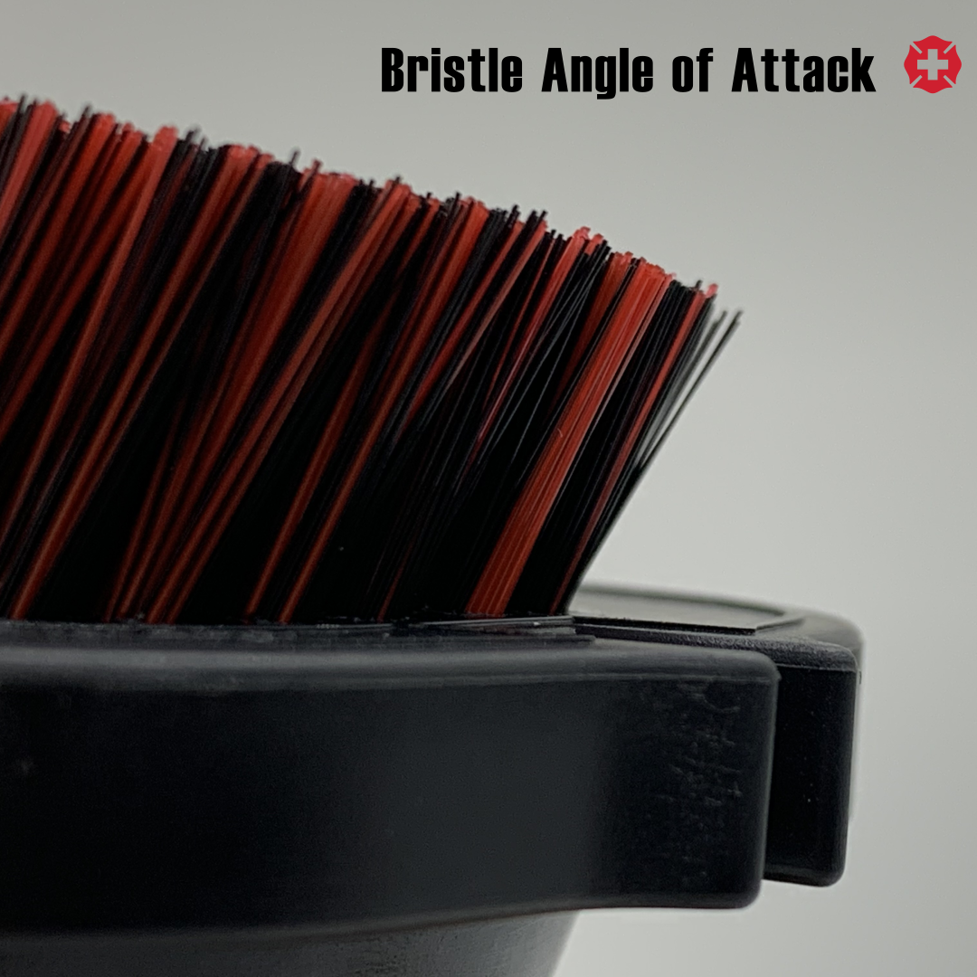 Optimized to penetrate the spaces between your razor blades to help clean those hard to reach spaces.  We call this the Bristle Angle of Attack!